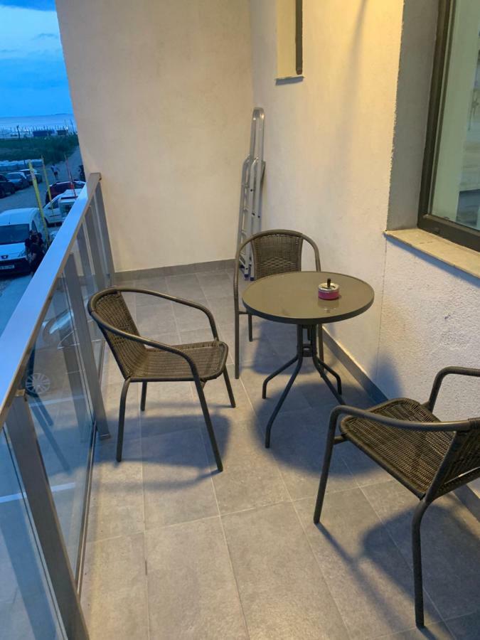Garsoniera De La Mare Lejlighed Năvodari Eksteriør billede